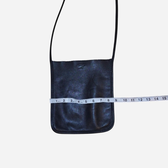 GAP Genuine Leather Crossbody Purse - Picture 4 of 4